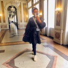 Andrea Kjole Svart med blonder thumbnail